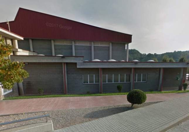 piscines pavello avinyo