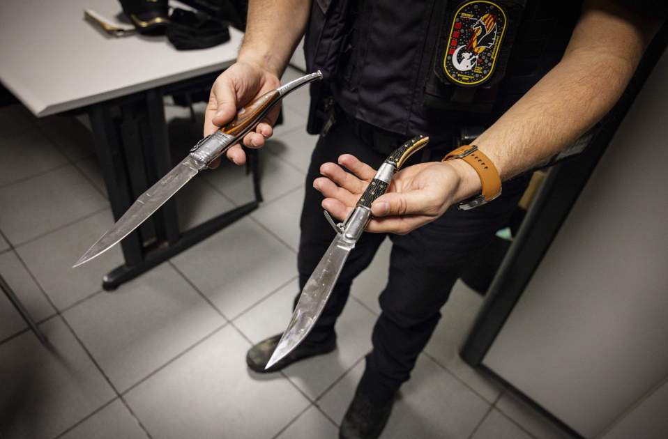 Pla Kanpai 10, La Mina Mossos Esquadra14