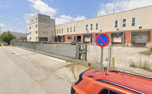 Nau industrial Palau Solità