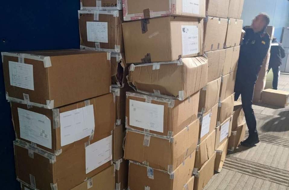 photo 5854711552202705806 y photo 5854711552202705806 y