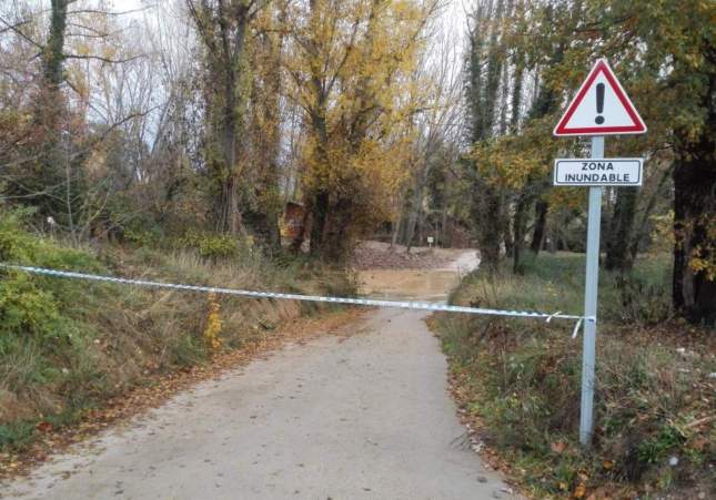 pas tancat zona inundable pas tancat zona inundable