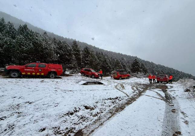 Desplegament dels Bombers a Meranges / Bombers Desplegament dels Bombers a Meranges / Bombers