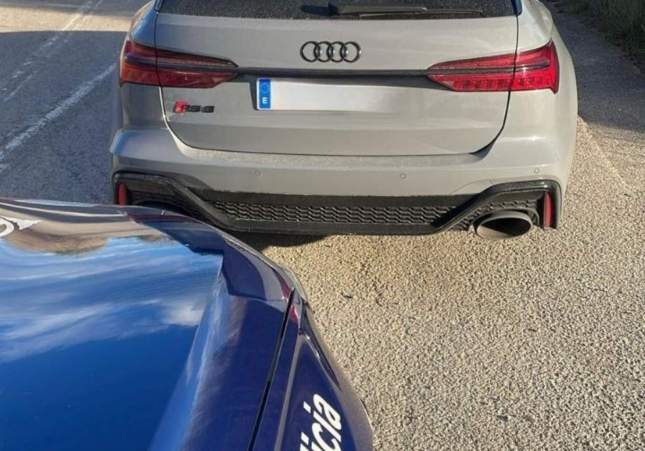 Imatge del cotxe aturat per la policia /Mossos d'Esquadra