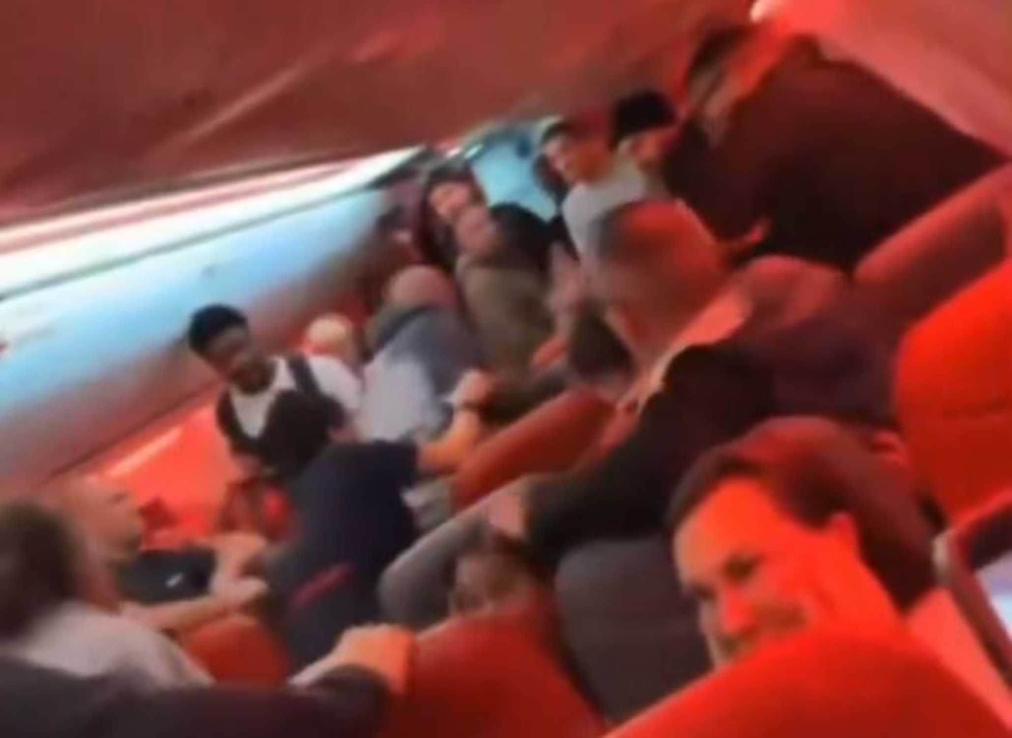 Una baralla a cops de puny en ple vol obliga un avió a fer un aterratge d'emergència a Bèlgica