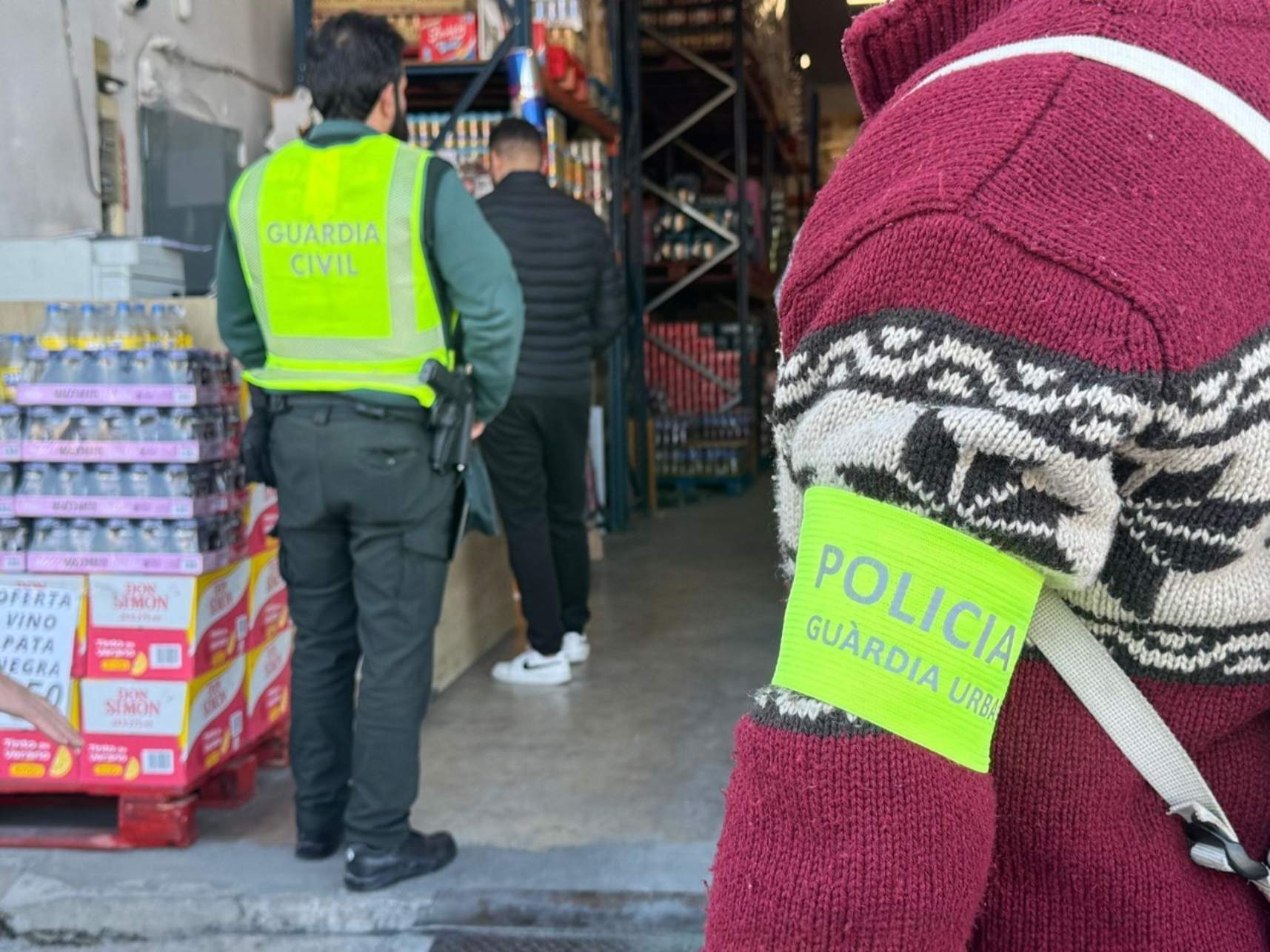 Guardia civil i Guàrdia Urbana Tarragona magatzem tràfic de persones