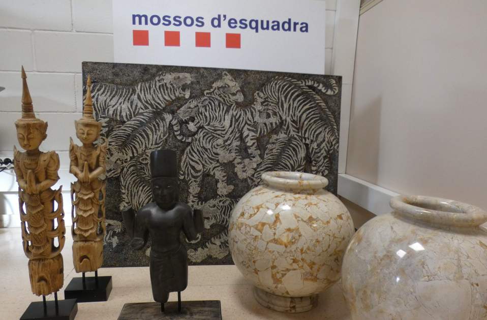 Alguns dels articles robats