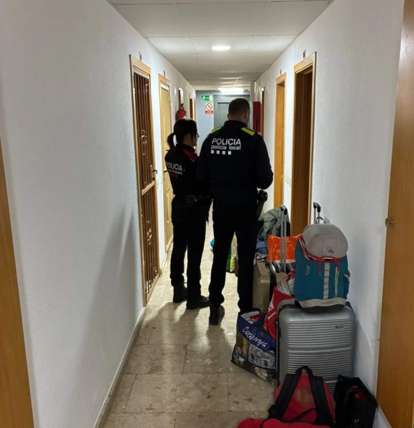 ocupacio policia local empuriabrava castelló d'empuries