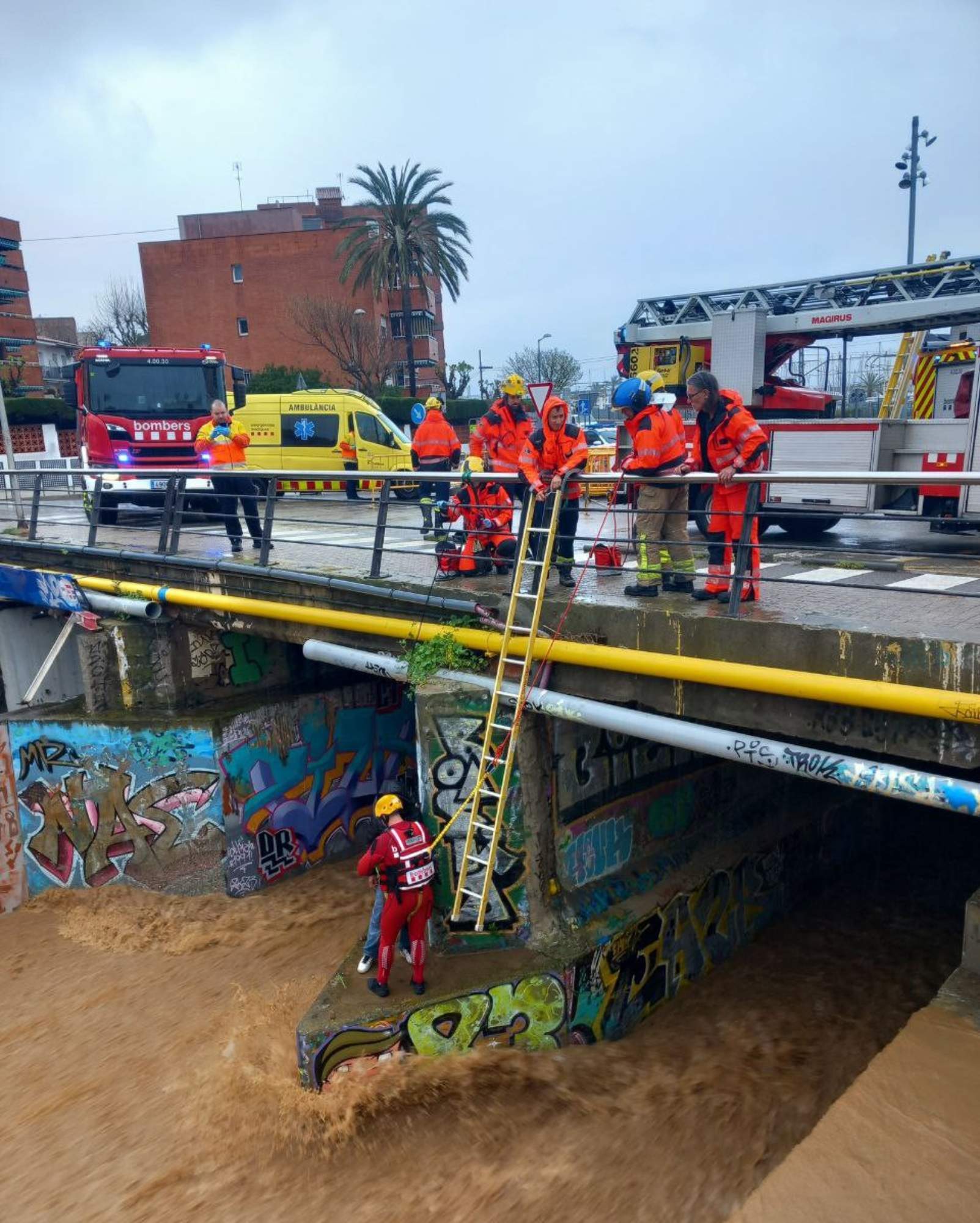 Rescat riera masnou bombers