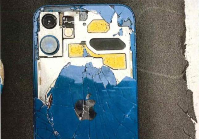 L'estat en què va quedar el mòbil robat / Mossos d'Esquadra