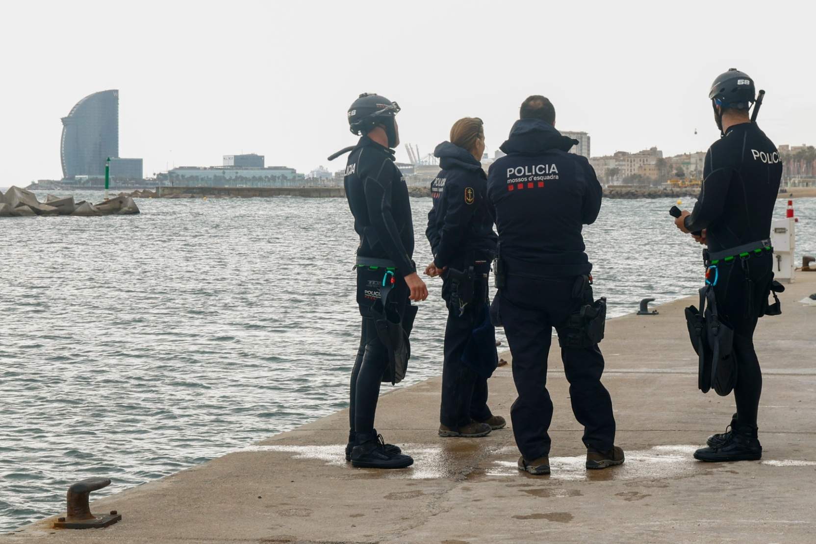 Mossos d'Esquadra port barcelona james gracey