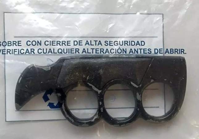 El puny americà que va utilitzar l'agressor / Policia Local de Palma de Mallorca