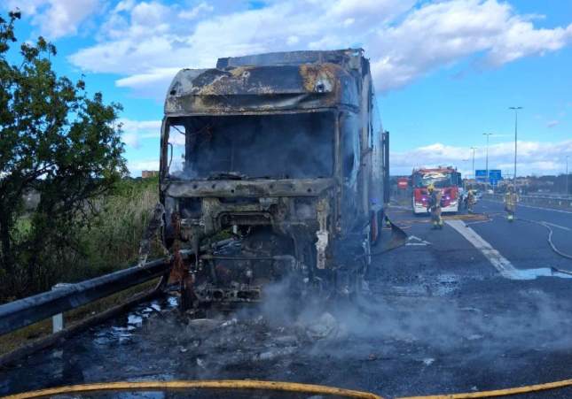 incendio camion a7 tarragona