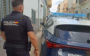 recurs policia nacional agent cotxe