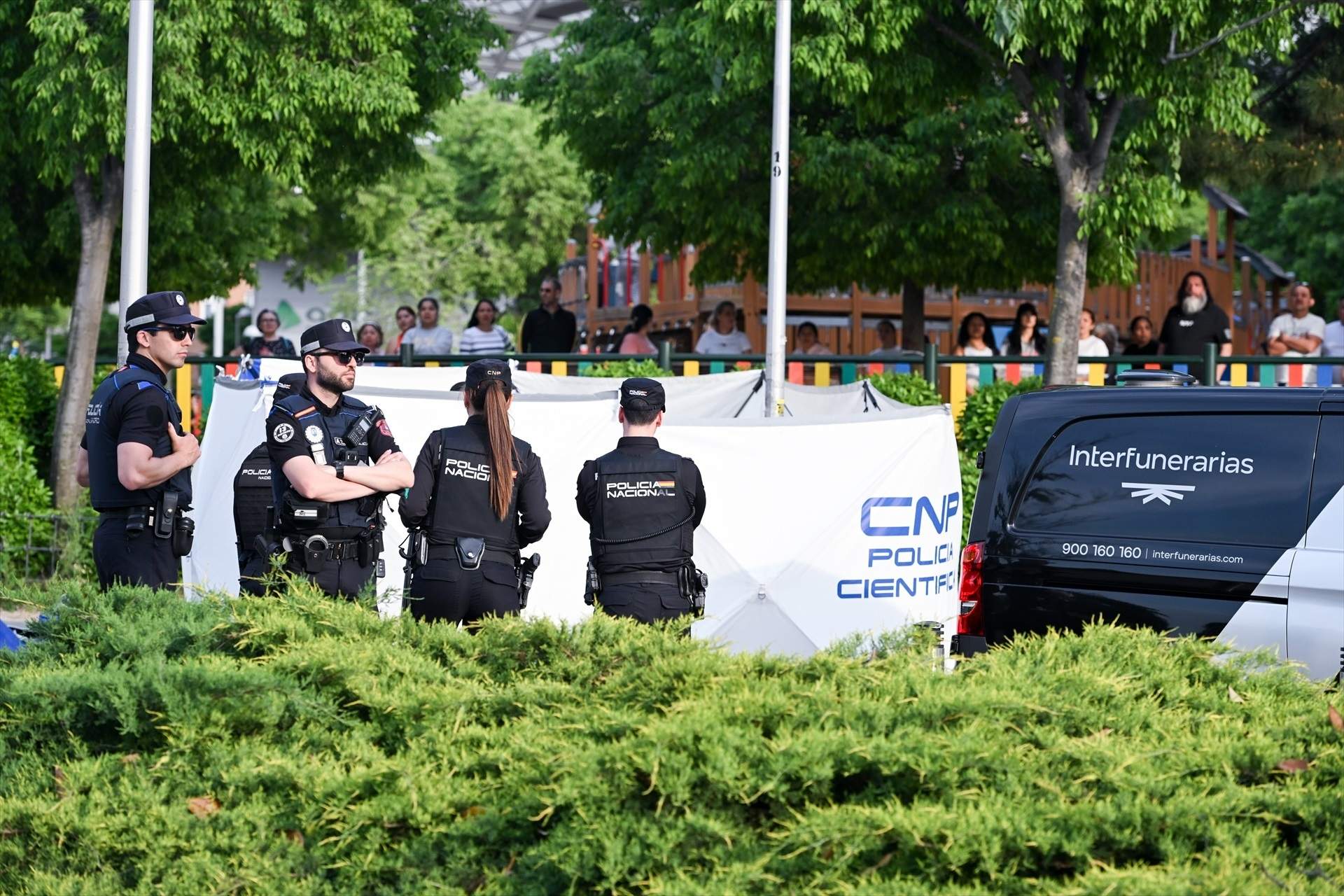 EuropaPress 7469344 cordon operativo policia puente vallecas 24 abril 2026 madrid espana menor (1)