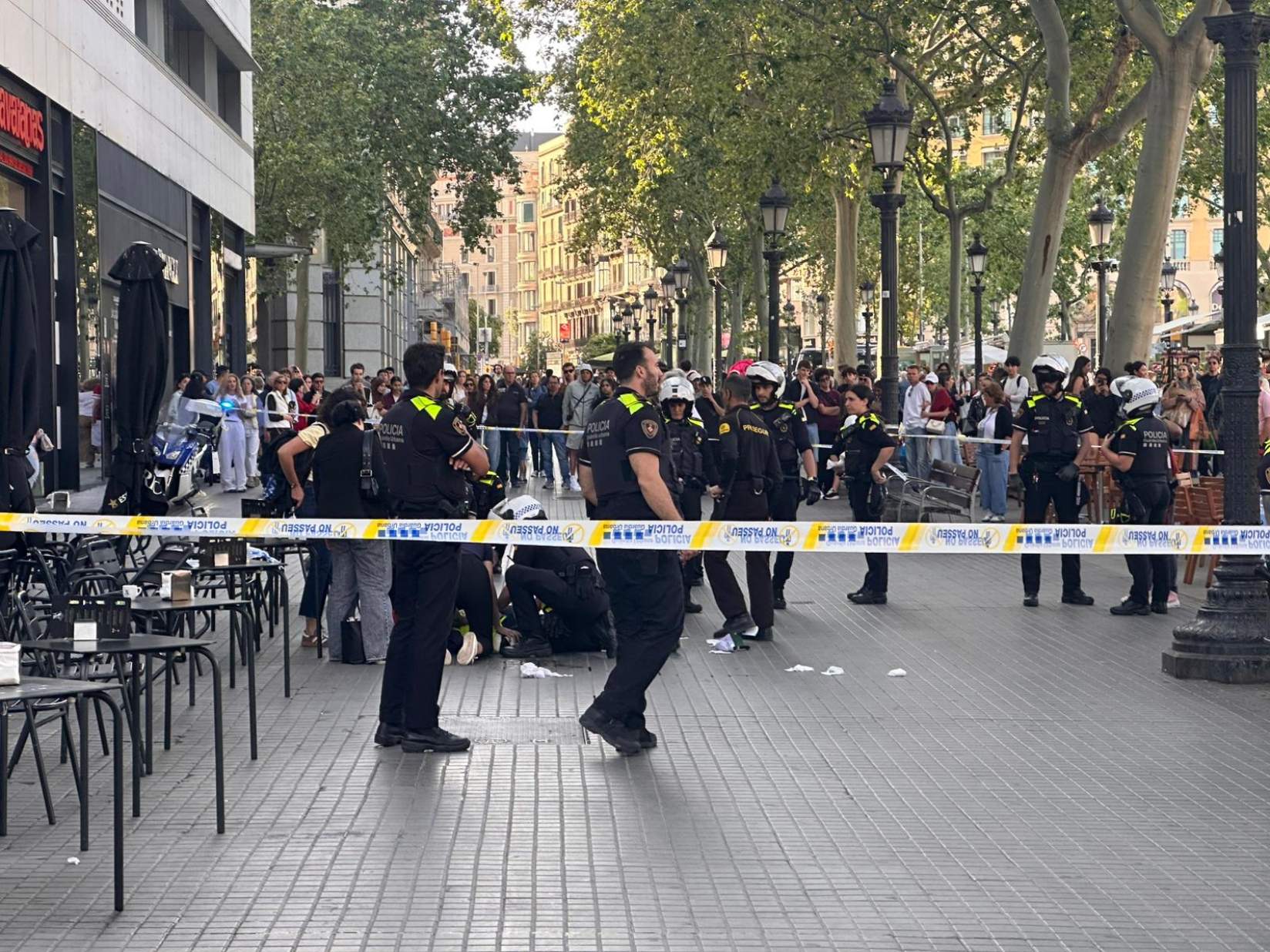 Apunyalament Guàrdia Urbana plaça catalunya barcelona   Cedida