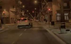cotxe atropella motorista semafor barcelona