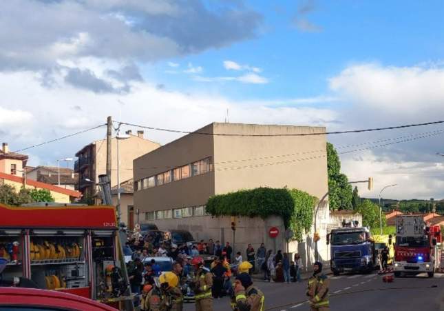 Desplegament dels Bombers a Roda de Ter