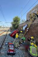Rescat Bombers vies del tren R4 Sabadell