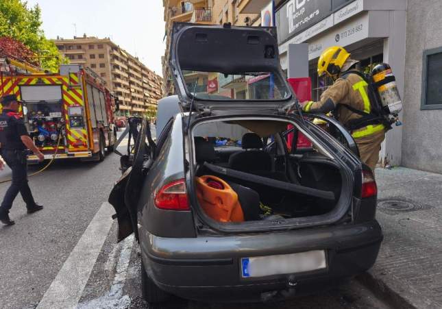 explosió cotxe lleida (1) explosió cotxe lleida (1)