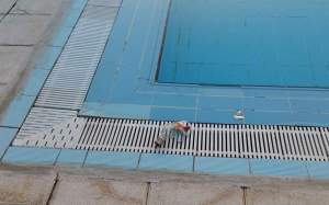 Piscina p