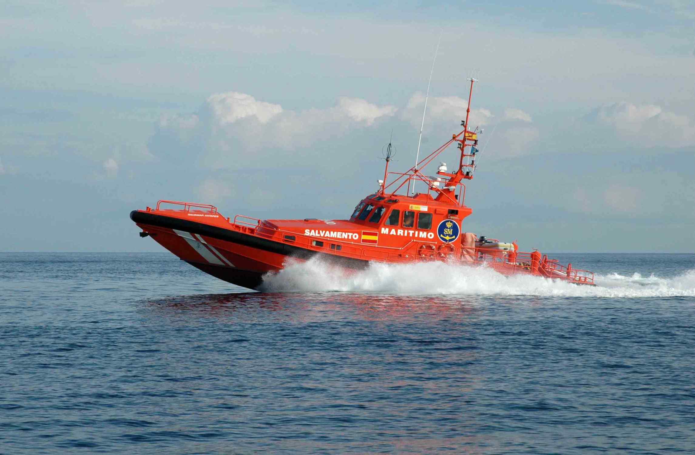 salvamar algenib salvament maritim