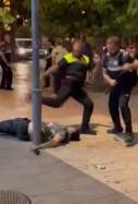 Agressió agent civic barcelona