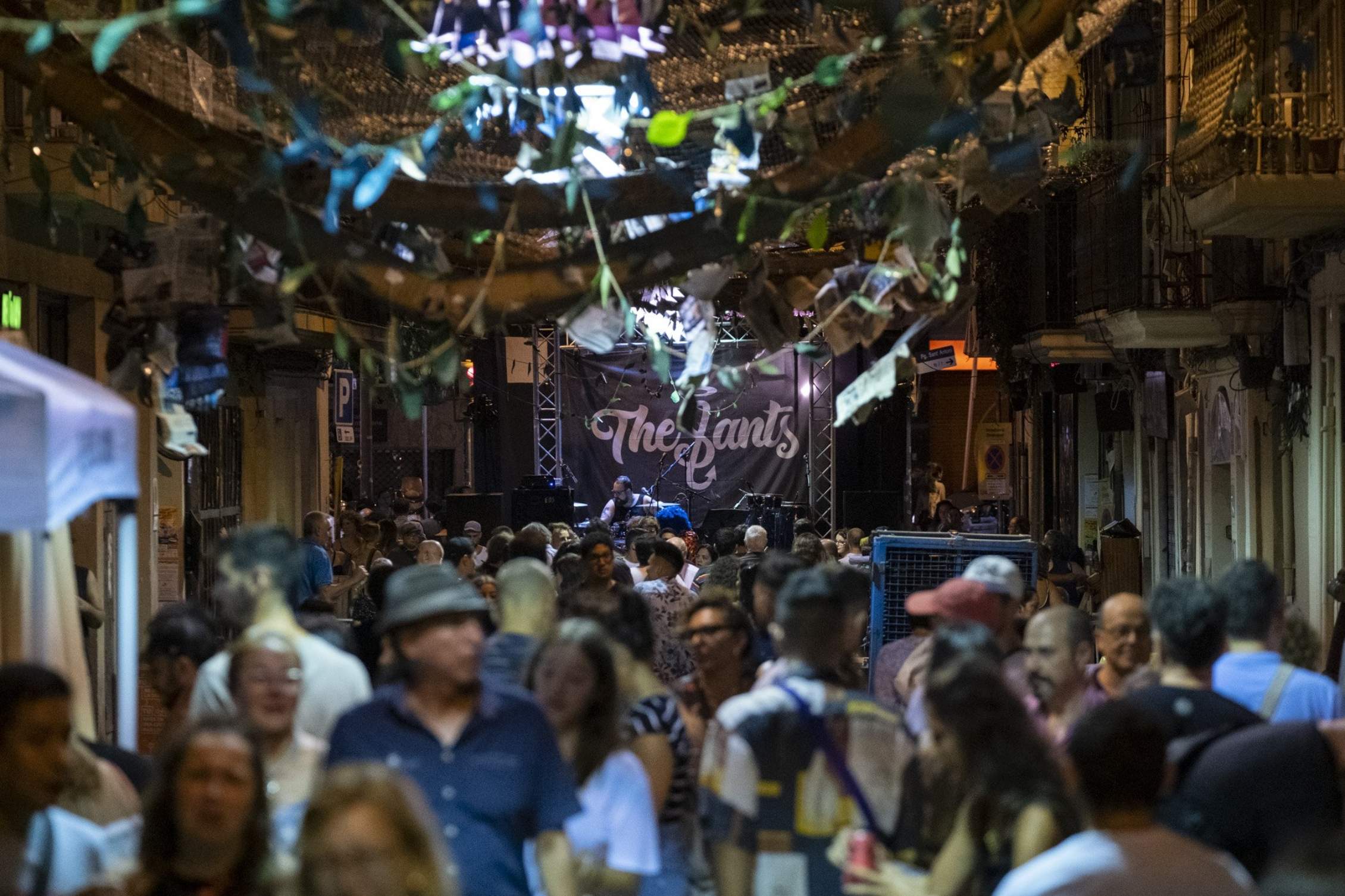 Festes de Sants 2022 concerts carrer guanyador alcolea Baix ambient   Foto  Carlos Baglietto