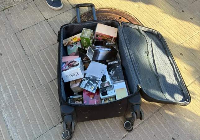 La maleta amb les falsificacions / Policia Local de Martorell
