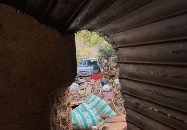 Cueva de Francoli Coche Destrozado YA Cueva de Francoli Coche Destrozado YA