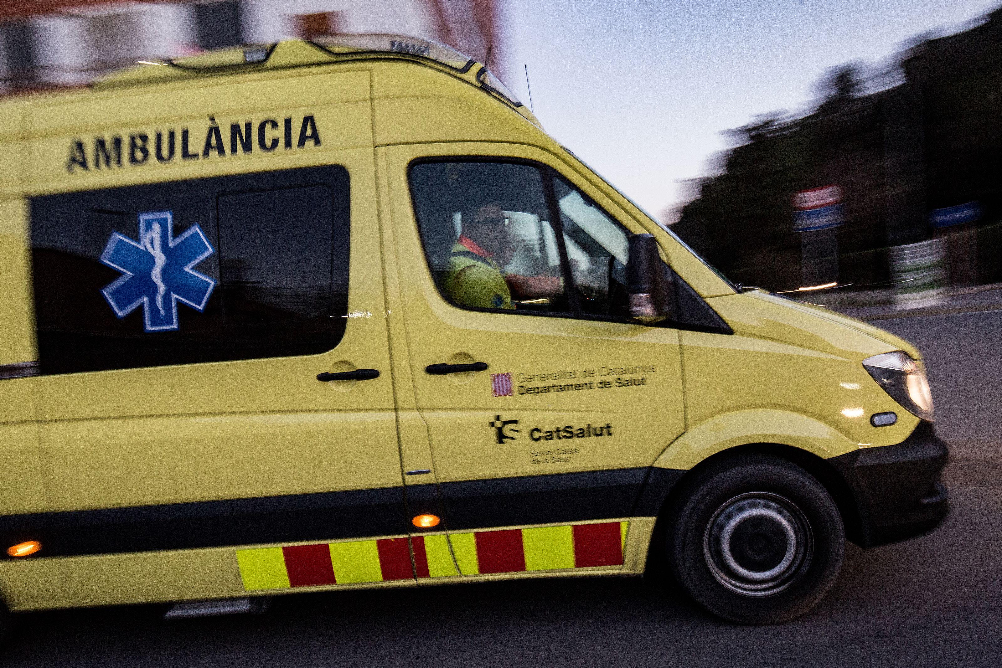 Ambulància SEM / Carles Palacio