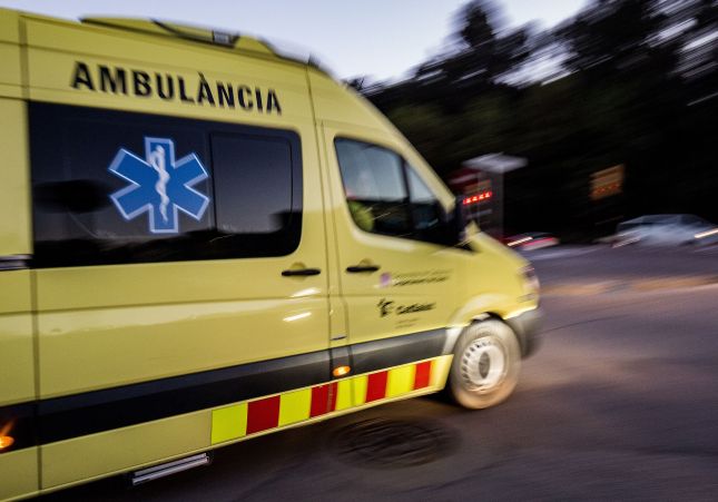 Ambulancia SEM / Carles Palacio
