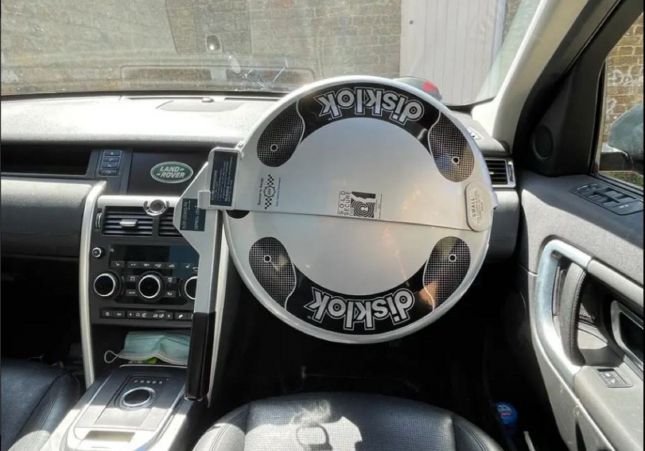 Ha colocado un nuevo sistema de seguridad en su coche Twitter